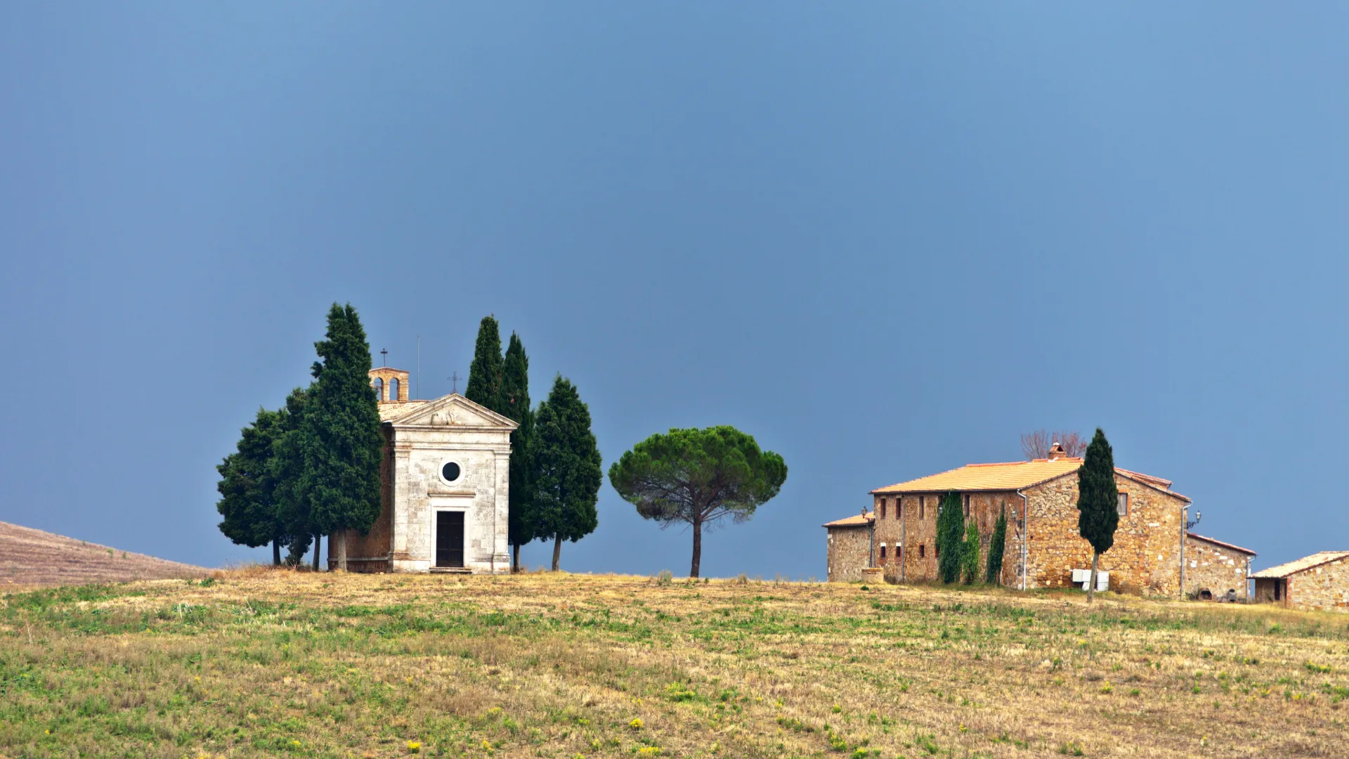 church and house in Montepulciano